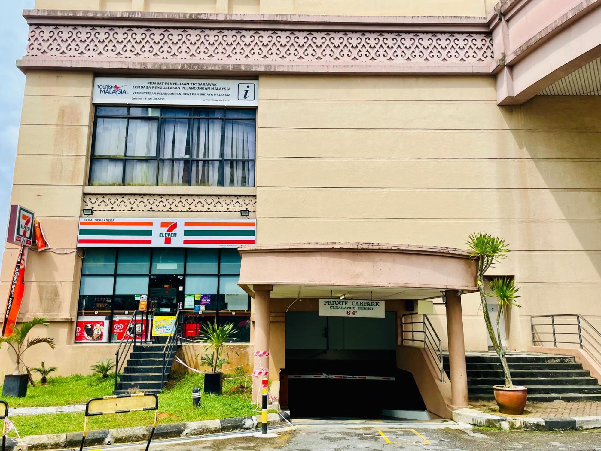 Kuching City Center Riverbank Suites With Marvelous River View Ngoại thất bức ảnh