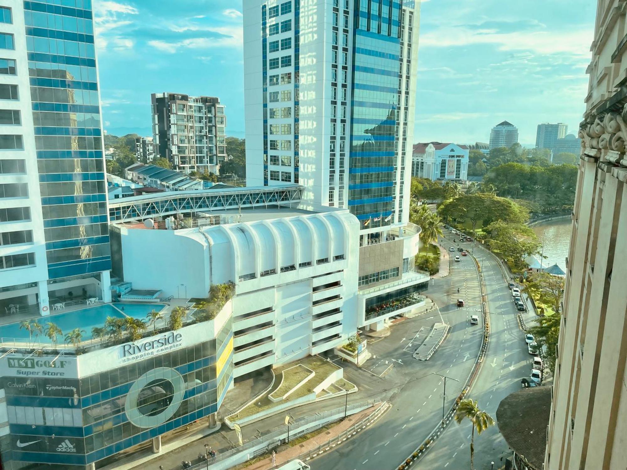 Kuching City Center Riverbank Suites With Marvelous River View Ngoại thất bức ảnh